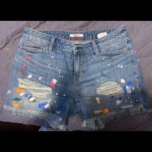 Tommy Hilfiger paint splattered jean shorts